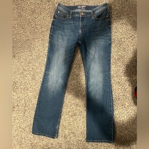 Ladies bootcut wranglers. Size 5/6X32. Excellent condition